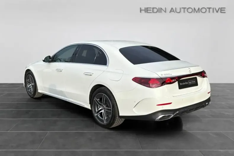 Mercedes-Benz E 300 (Clasa E) din 2024 cu 10.466 km - oferta MER179476 - foto 4