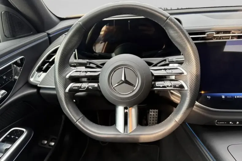 Mercedes-Benz E 300 (Clasa E) din 2024 cu 10.466 km - oferta MER179476 - foto 13