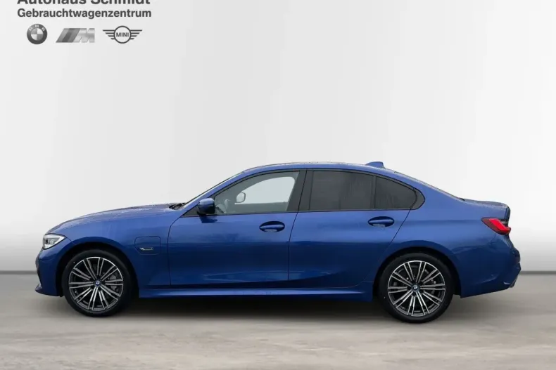 BMW 330 din 2021 cu 74.601 km - oferta BMW179481 - foto 3