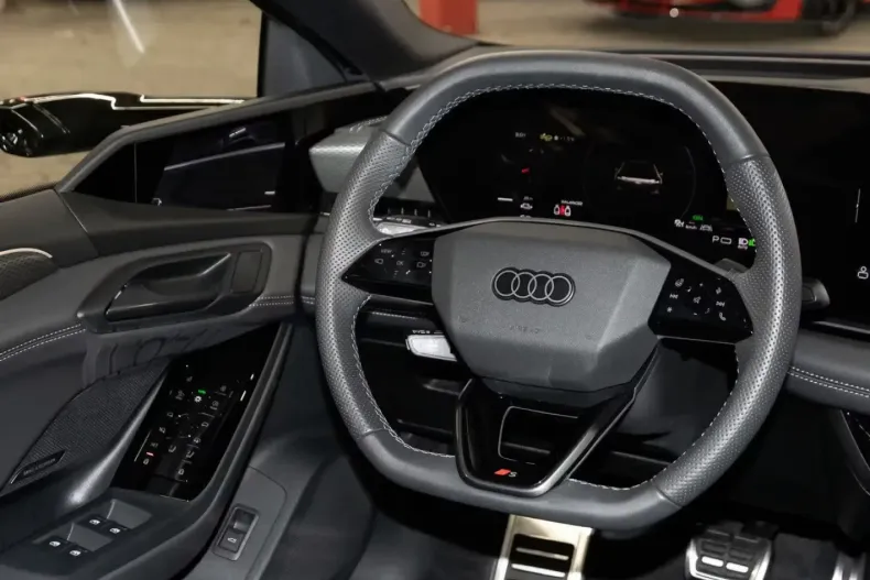 Audi A6 e-tron din 2025 cu 9.326 km - oferta AUD179488 - foto 12