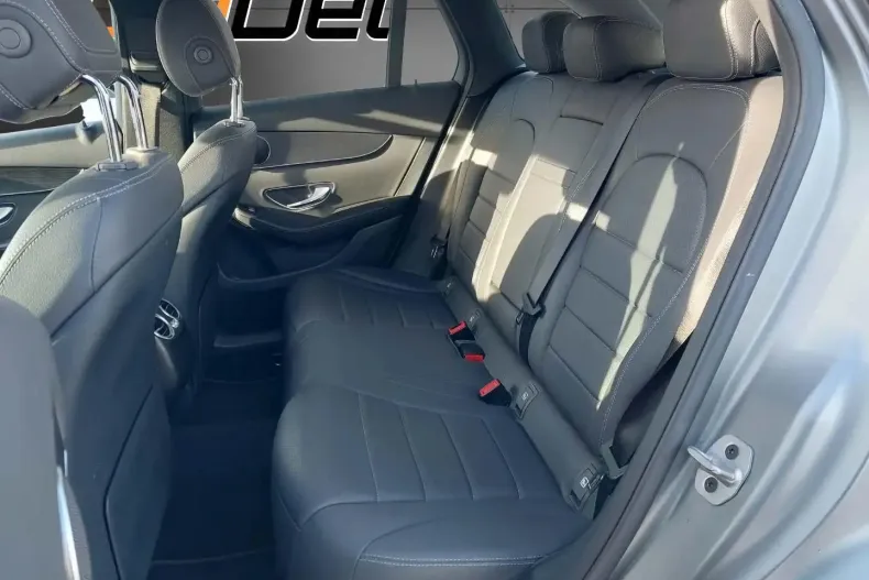 Mercedes-Benz GLC 200 (Clasa GLC) din 2021 cu 93.700 km - oferta MER179490 - foto 11