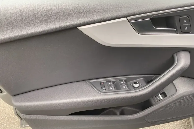 Audi A5 din 2024 cu 52.252 km - oferta AUD179493 - foto 19