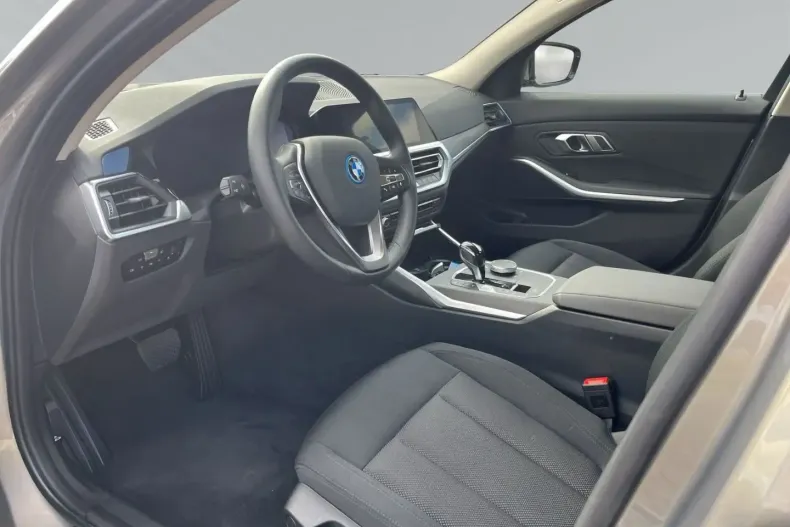 BMW 330 din 2022 cu 44.400 km - oferta BMW179499 - foto 5