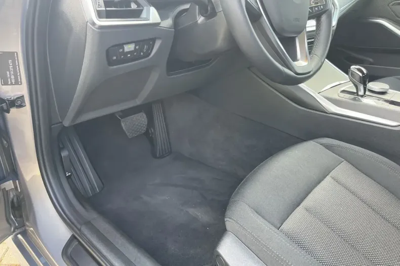 BMW 330 din 2022 cu 44.400 km - oferta BMW179499 - foto 11