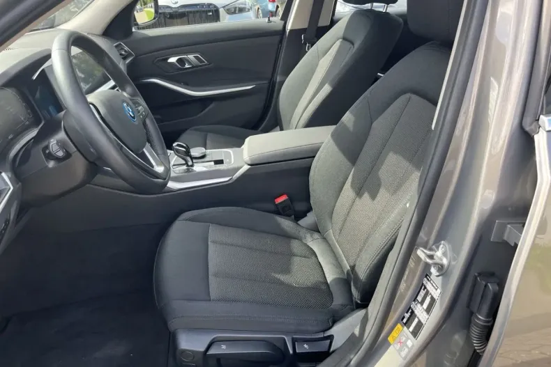 BMW 330 din 2022 cu 44.400 km - oferta BMW179499 - foto 21