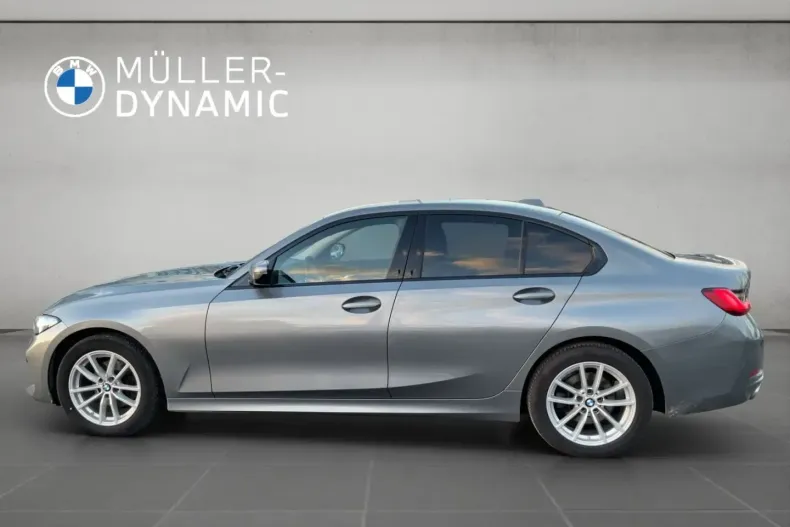 BMW 320 din 2022 cu 100.354 km - oferta BMW179503 - foto 3