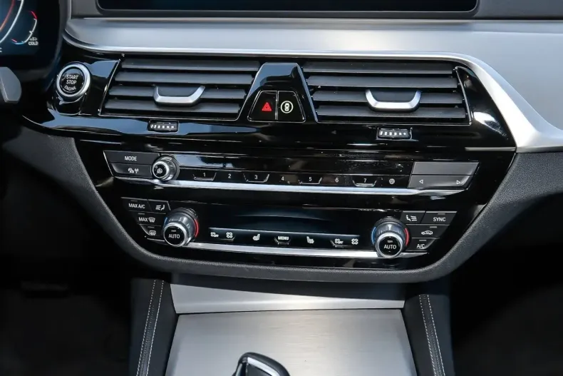 BMW 530 din 2022 cu 60.602 km - oferta BMW179513 - foto 11