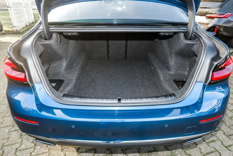 BMW 530 din 2022 cu 60.602 km - oferta BMW179513 - foto 18