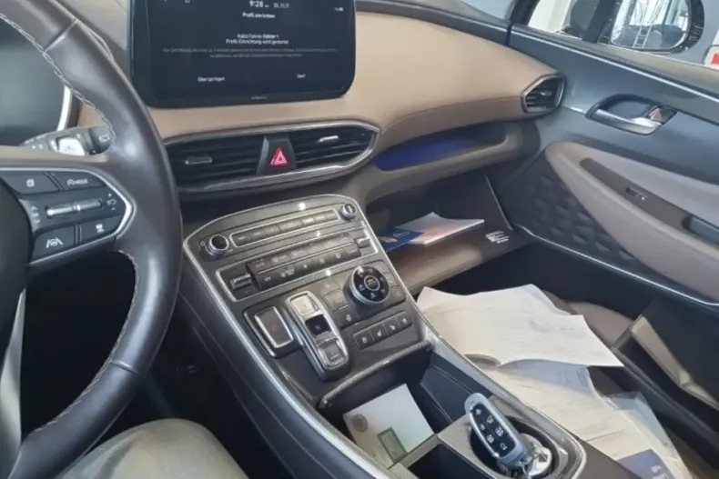 Hyundai SANTA FE din 2022 cu 39.068 km - oferta HYU179517 - foto 8