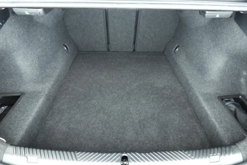 BMW 530 din 2024 cu 9.000 km - oferta BMW179518 - foto 9