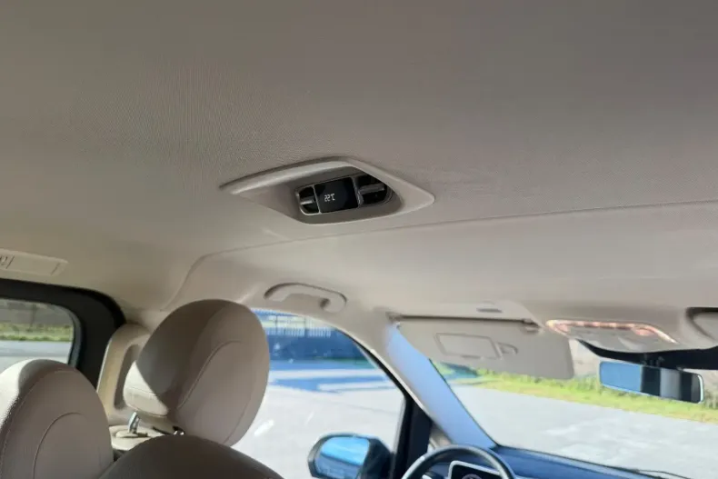 Mercedes-Benz V 300 din 2024 cu 48.201 km - oferta MER179521 - foto 21