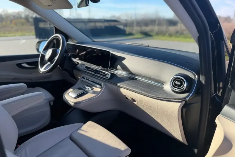 Mercedes-Benz V 300 din 2024 cu 48.201 km - oferta MER179521 - foto 23
