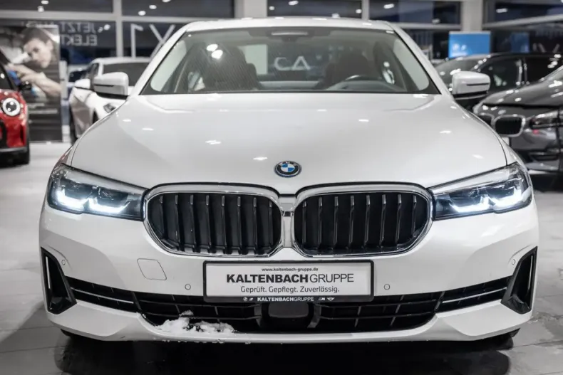 BMW 530 din 2022 cu 92.401 km - oferta BMW179522 - foto 1