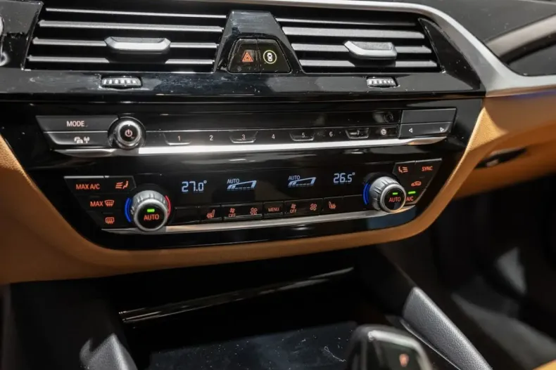 BMW 530 din 2022 cu 92.401 km - oferta BMW179522 - foto 15