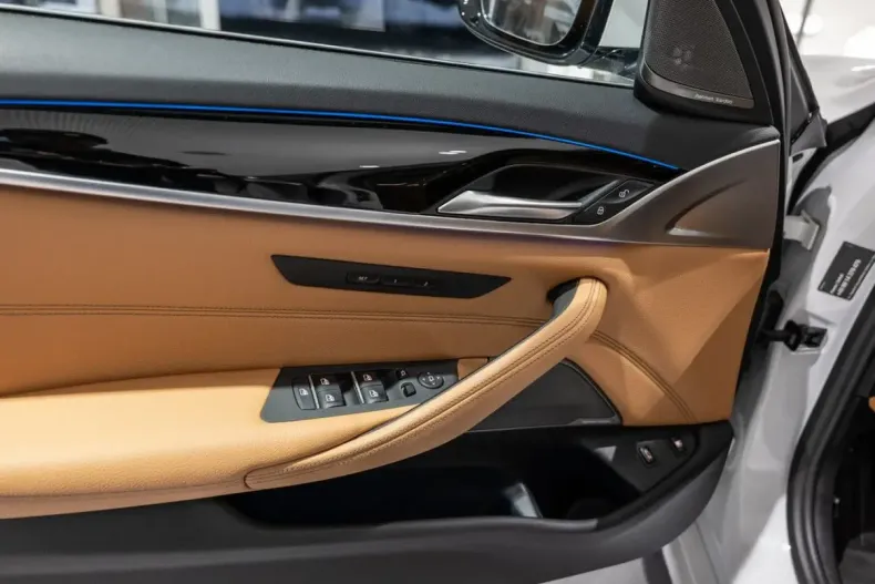 BMW 530 din 2022 cu 92.401 km - oferta BMW179522 - foto 24