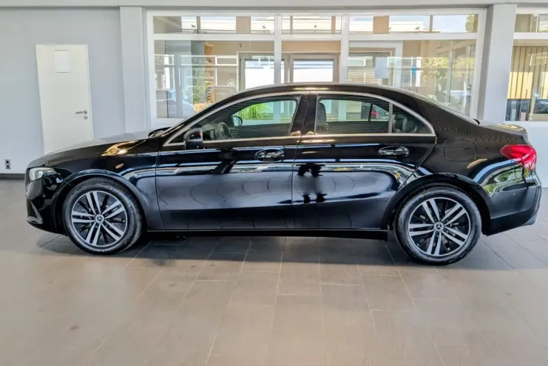 Mercedes-Benz A 220 din 2022 cu 47.280 km - oferta MER179524 - foto 6