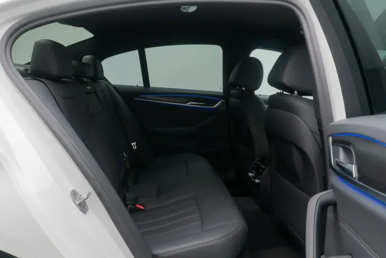 BMW 530 din 2022 cu 94.179 km - oferta BMW179527 - foto 25