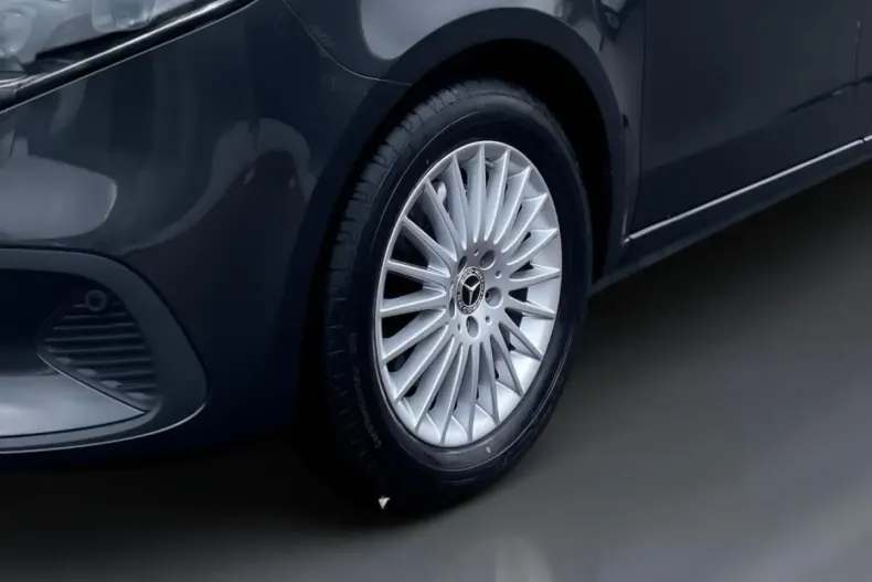 Mercedes-Benz V 250 (Clasa V) din 2024 cu 14.941 km - oferta MER179534 - foto 4