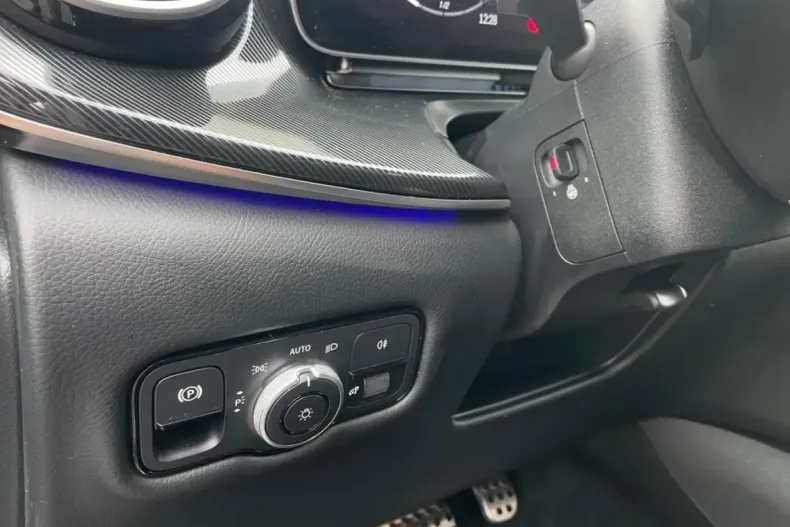 Mercedes-Benz V 250 (Clasa V) din 2024 cu 14.941 km - oferta MER179534 - foto 5