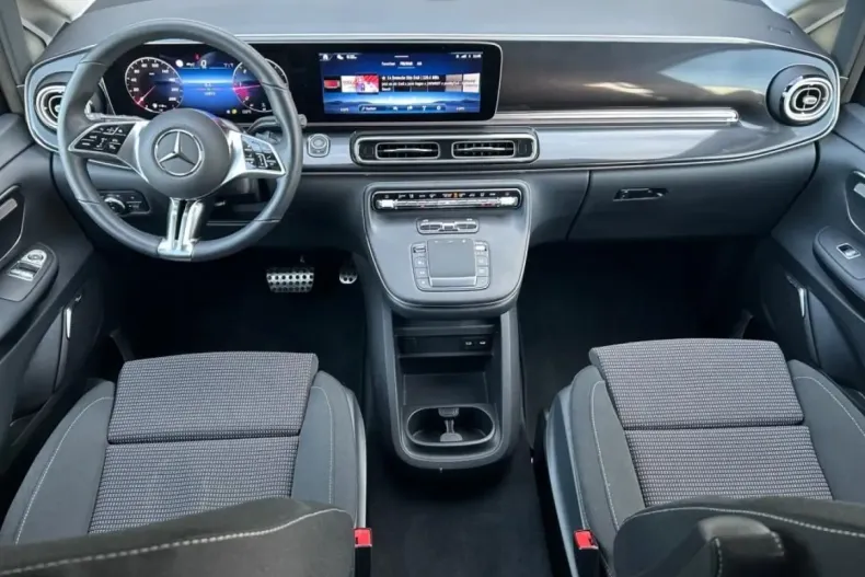 Mercedes-Benz V 300 (Clasa V) din 2024 cu 16.900 km - oferta MER179535 - foto 4