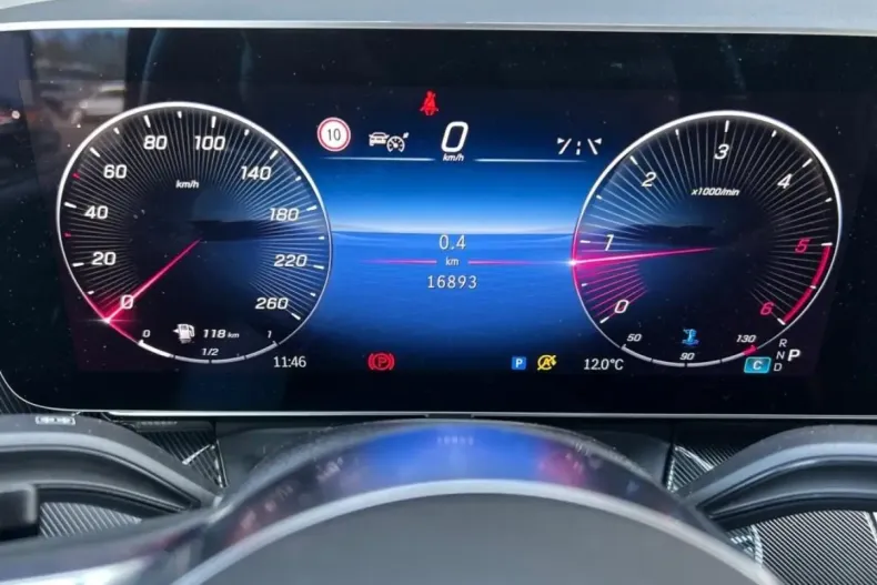 Mercedes-Benz V 300 (Clasa V) din 2024 cu 16.900 km - oferta MER179535 - foto 9