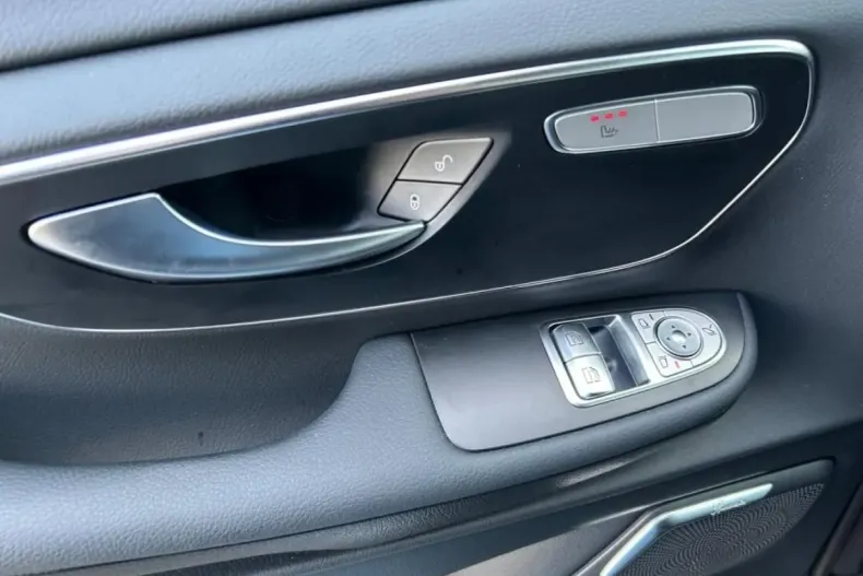 Mercedes-Benz V 300 (Clasa V) din 2024 cu 16.900 km - oferta MER179535 - foto 10