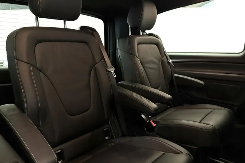 Mercedes-Benz V 250 (Clasa V) din 2024 cu 15.000 km - oferta MER179537 - foto 31