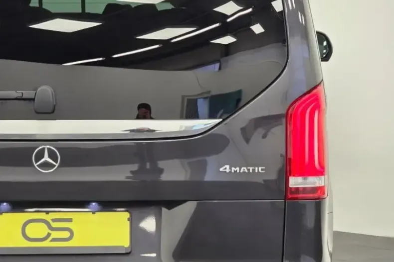 Mercedes-Benz V 250 (Clasa V) din 2024 cu 23.000 km - oferta MER179539 - foto 12