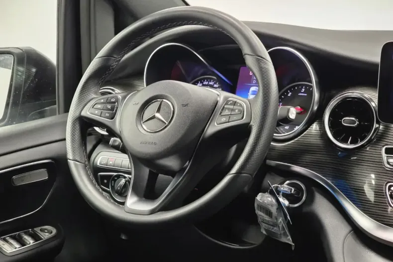 Mercedes-Benz V 250 (Clasa V) din 2024 cu 23.000 km - oferta MER179539 - foto 16