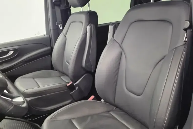 Mercedes-Benz V 250 (Clasa V) din 2024 cu 23.000 km - oferta MER179539 - foto 24