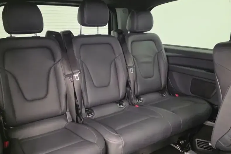 Mercedes-Benz V 250 (Clasa V) din 2024 cu 23.000 km - oferta MER179539 - foto 28