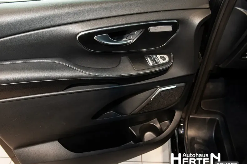 Mercedes-Benz V 300 (Clasa V) din 2024 cu 35.292 km - oferta MER179541 - foto 9