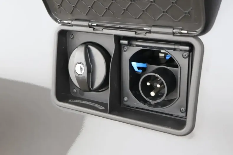 Mercedes-Benz V 250 (Clasa V) din 2025 cu 18.200 km - oferta MER179542 - foto 18