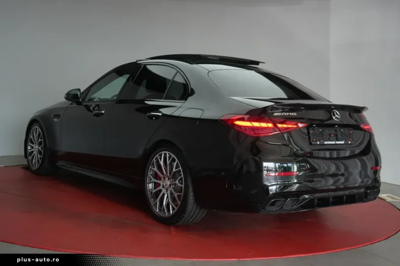 Mercedes-Benz C 63 AMG (Clasa C) din 2025 cu 4.000 km - oferta MER179546 - foto 4