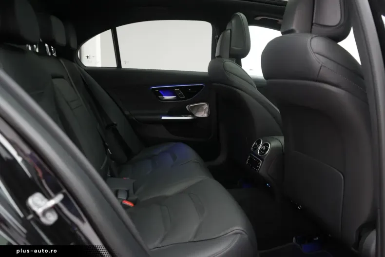 Mercedes-Benz C 63 AMG (Clasa C) din 2025 cu 4.000 km - oferta MER179546 - foto 7