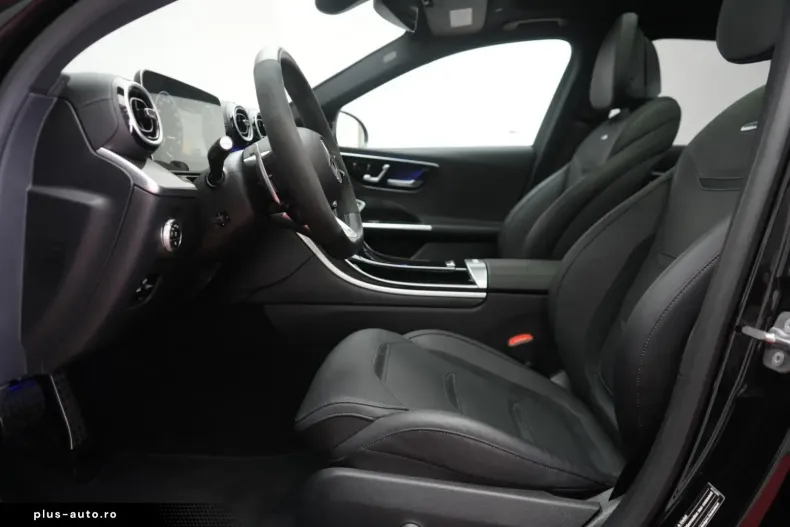 Mercedes-Benz C 63 AMG (Clasa C) din 2025 cu 4.000 km - oferta MER179546 - foto 8