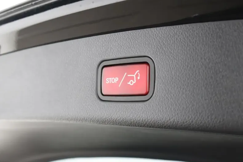 Mercedes-Benz GLC 200 (Clasa GLC) din 2024 cu 45.800 km - oferta MER179547 - foto 21