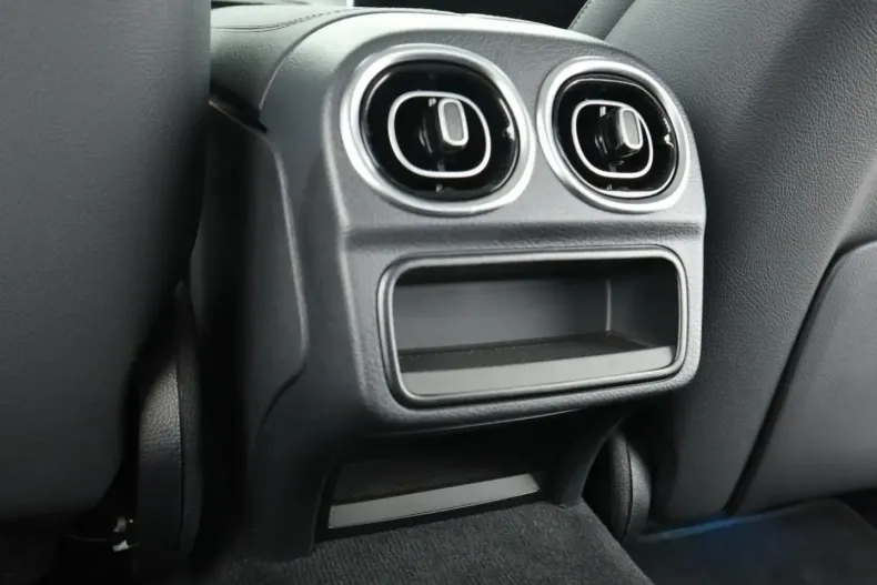 Mercedes-Benz C 200 din 2024 cu 6.111 km - oferta MER179549 - foto 22