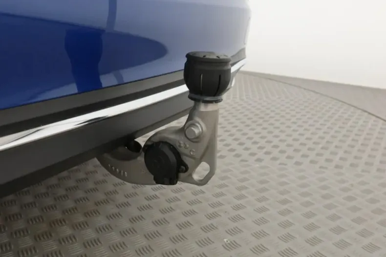 Mercedes-Benz C 200 din 2024 cu 6.111 km - oferta MER179549 - foto 24