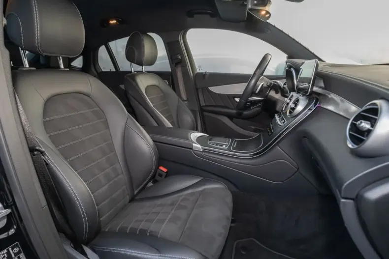 Mercedes-Benz GLC 200 din 2021 cu 55.965 km - oferta MER179559 - foto 11