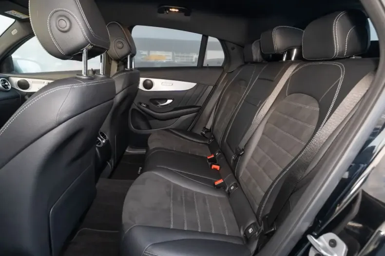 Mercedes-Benz GLC 200 din 2021 cu 55.965 km - oferta MER179559 - foto 12