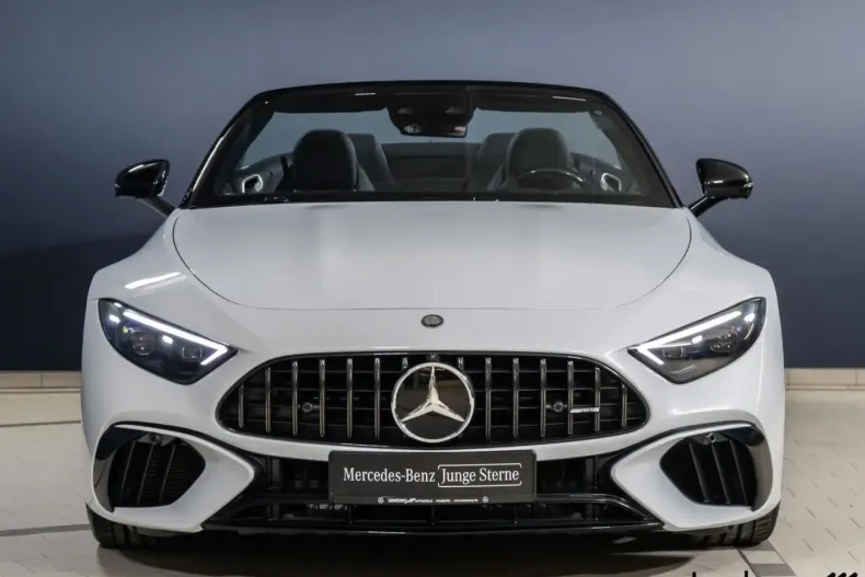 Mercedes-Benz SL 63 AMG din 2024 cu 2.201 km - oferta MER179569 - foto 1