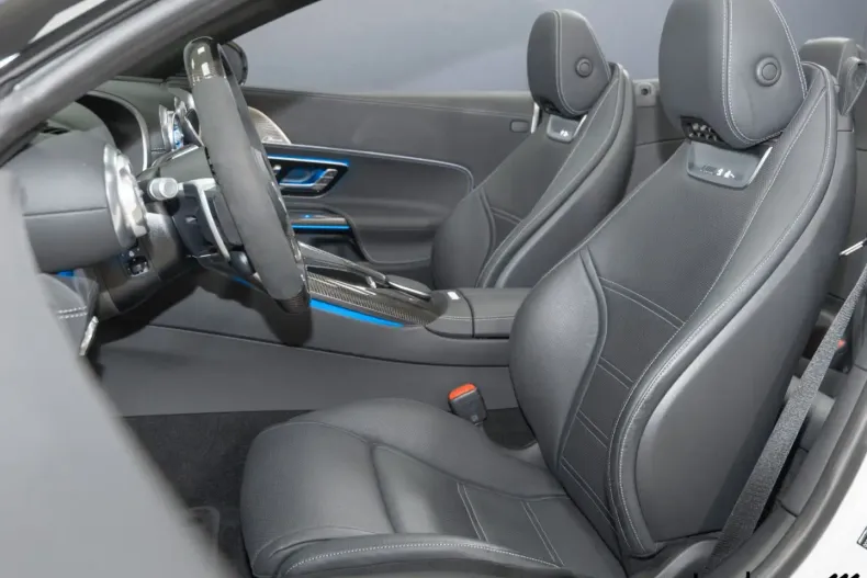 Mercedes-Benz SL 63 AMG din 2024 cu 2.201 km - oferta MER179569 - foto 13