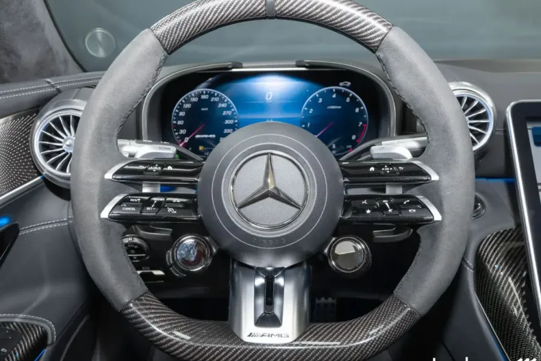 Mercedes-Benz SL 63 AMG din 2024 cu 2.201 km - oferta MER179569 - foto 19