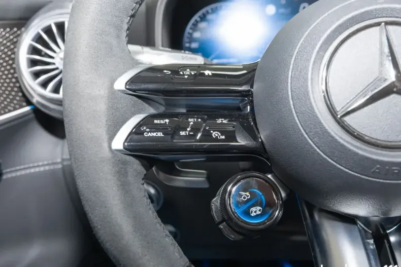 Mercedes-Benz SL 63 AMG din 2024 cu 2.201 km - oferta MER179569 - foto 21