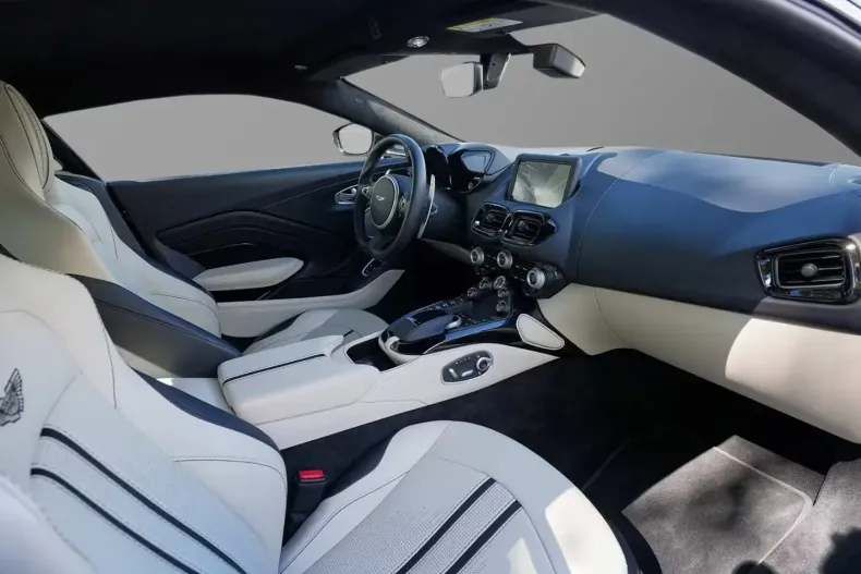 Aston Martin V8 Vantage din 2022 cu 5.139 km - oferta AST179577 - foto 13