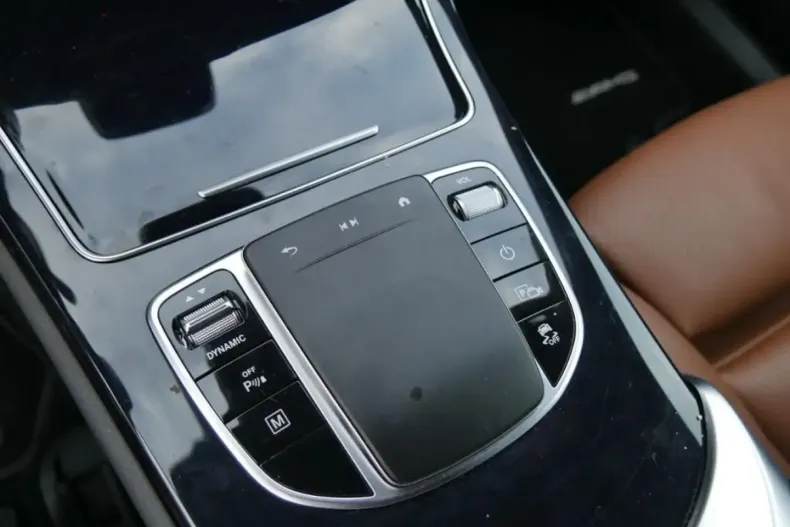 Mercedes-Benz GLC 300 din 2022 cu 44.667 km - oferta MER179602 - foto 11