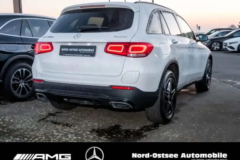Mercedes-Benz GLC 300 din 2022 cu 56.052 km - oferta MER179604 - foto 4
