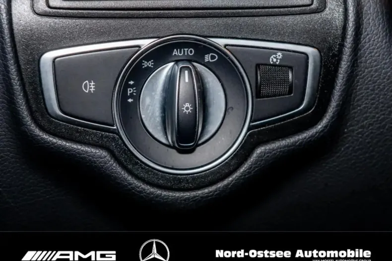 Mercedes-Benz GLC 300 din 2022 cu 56.052 km - oferta MER179604 - foto 12