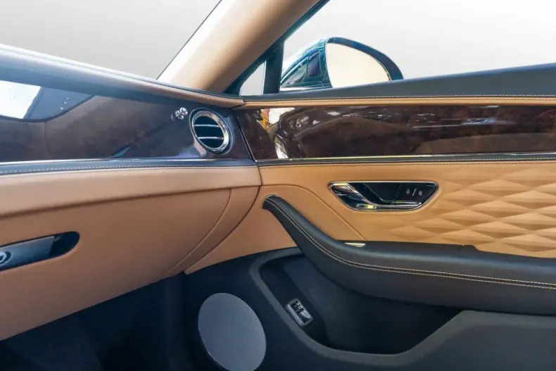 Bentley Flying Spur din 2021 cu 38.290 km - oferta BEN179611 - foto 28